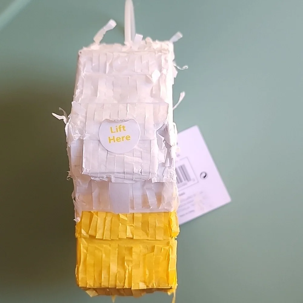 NWT White and Yellow Mini Cupcake Pinata